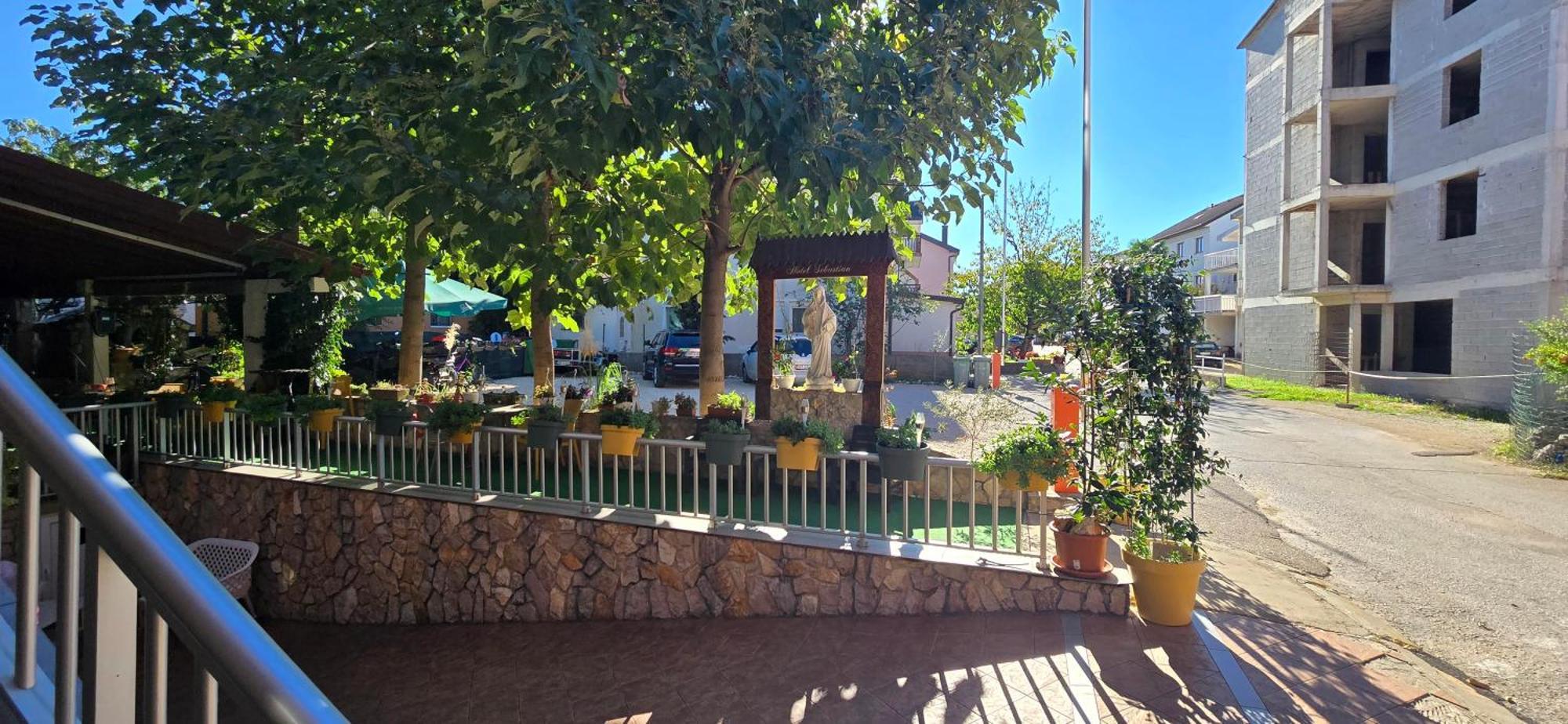 Hotel Sebastian Medugorje Bagian luar foto